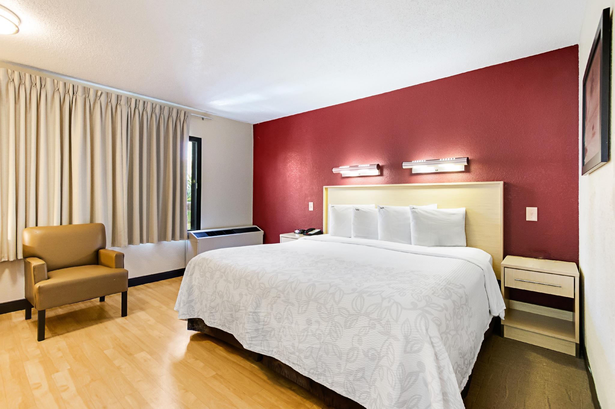 Red Roof Inn Plus+ Уэст-Палм-Бич Экстерьер фото