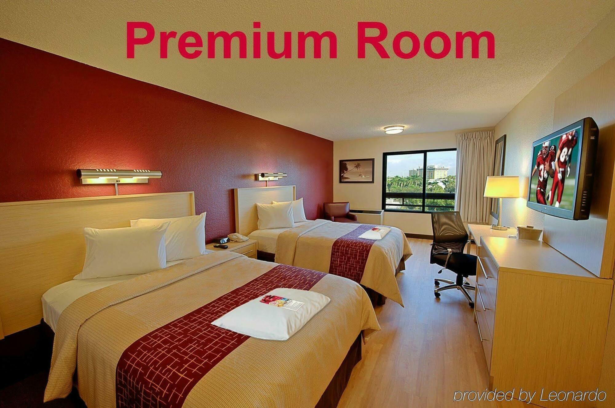Red Roof Inn Plus+ Уэст-Палм-Бич Экстерьер фото
